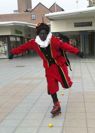 http://www.eslevents.nl/seizoensactiviteiten/sinterklaasactiviteiten/Zwarte-piet-op-skates.jpg