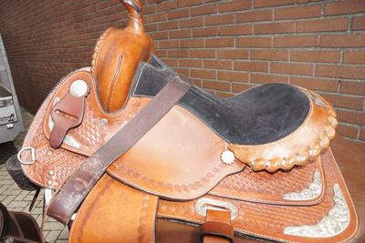 Klik op de foto voor meer westernzadels