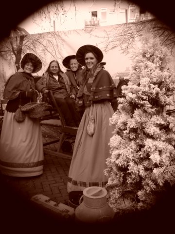 antiekefotograafbertjeplukdemarktkerstmarkdordrecht187.jpg