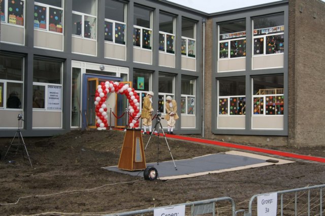 openingbasisschoolkareldegroteeindhoveneslevents12.jpg