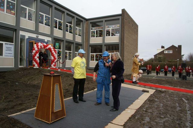 openingbasisschoolkareldegroteeindhoveneslevents36.jpg