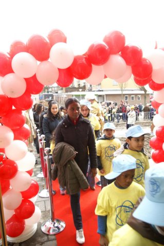 openingbasisschoolkareldegroteeindhoveneslevents81.jpg