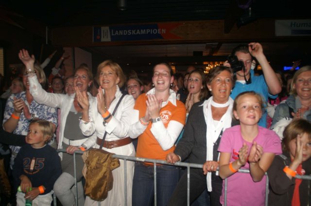 hockey_club_oranje_zwart98.jpg