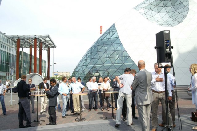 sculptuur_lichtdruppel_eindhoven_onthullingeslevents9.jpg