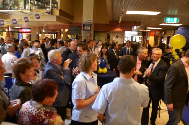 opening400eprimerawinkel_esl_eindhoven15.jpg