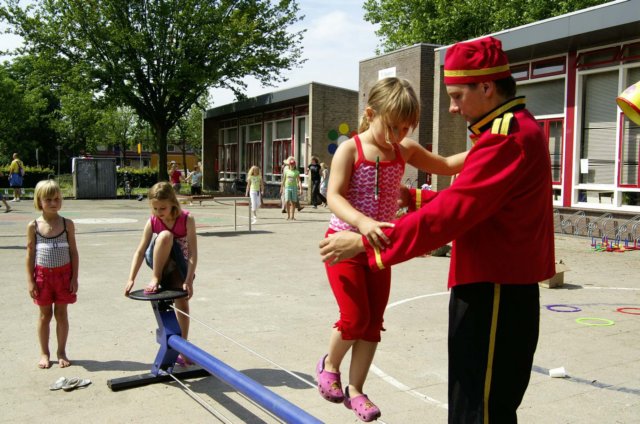 spektakeldagbasisschooldebrinkinleusdeneslevents232.jpg