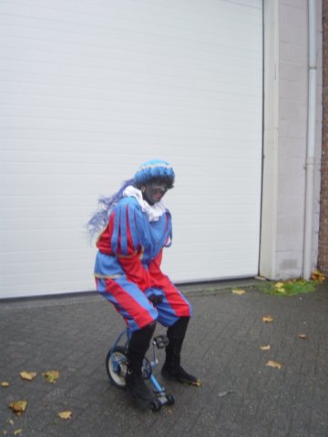 kledingverhuuresleindhovenzwartepiet17.jpg