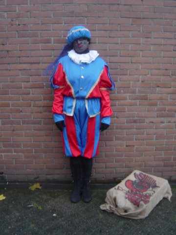 kledingverhuuresleindhovenzwartepiet29.jpg