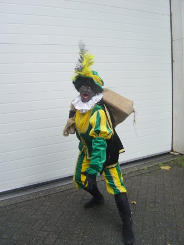 kledingverhuuresleindhovenzwartepiet59.jpg